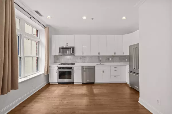 104 YORK ST  #2A, Jc Downtown, NJ 07302