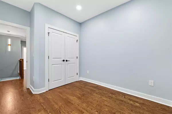 8 ESSEX ST #2, Nutley, NJ 07110