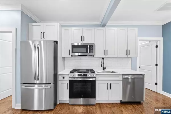 8 Essex ST #2, Nutley, NJ 07110