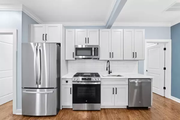 8 ESSEX ST #2, Nutley, NJ 07110