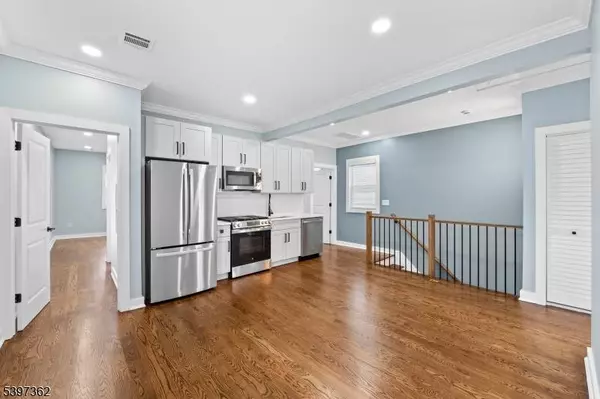 8 Essex St #2, Nutley Twp., NJ 07110