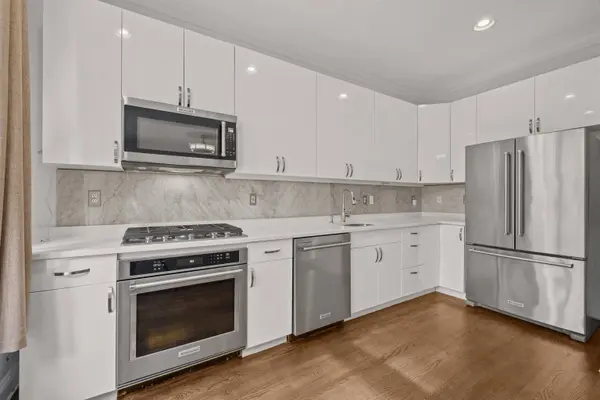 104 YORK ST  #Unit 2, Jc Downtown, NJ 07302