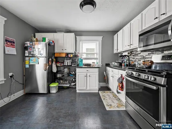 520 Schuyler AVE, Kearny, NJ 07032