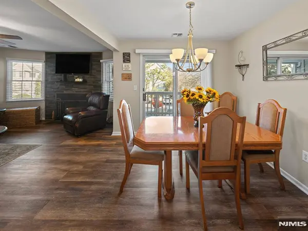 56 Quartz LN #56, Paterson, NJ 07501