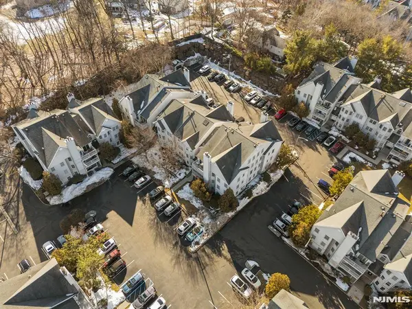 56 Quartz LN #56, Paterson, NJ 07501