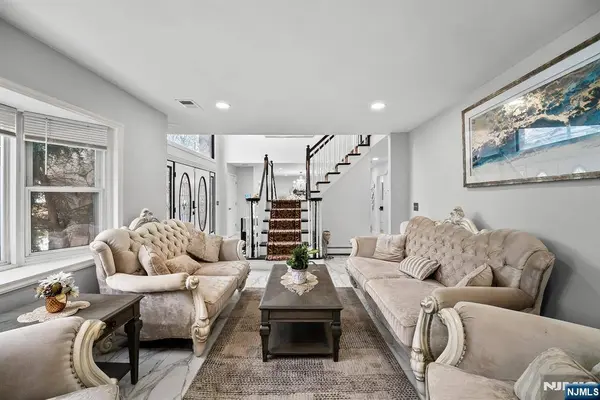 201 Newark Pompton TPKE, Wayne, NJ 07470