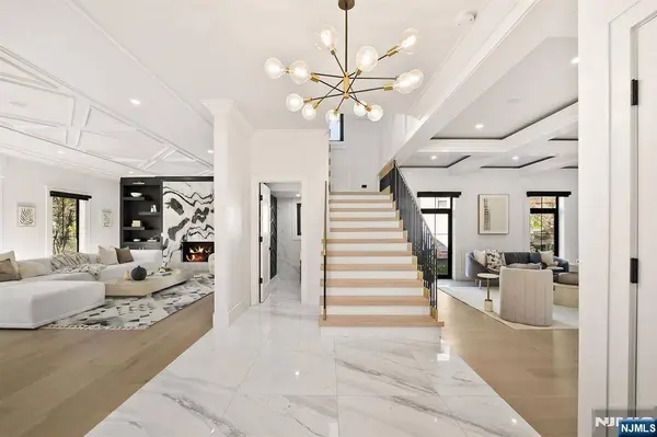 59 Edgewood AVE, West Orange, NJ 07052