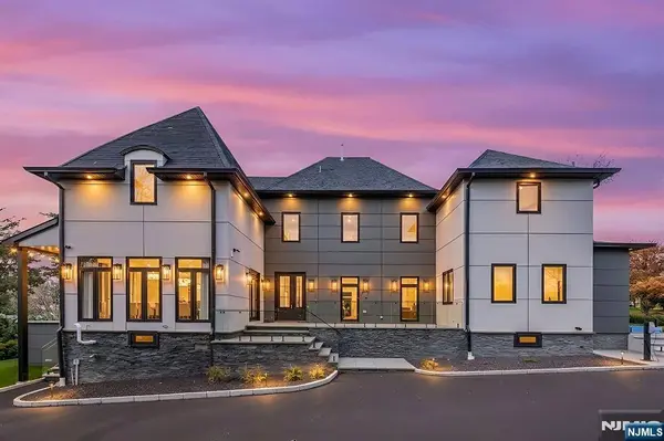 59 Edgewood AVE, West Orange, NJ 07052