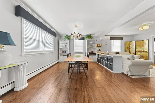 72 Robertson AVE, Hawthorne, NJ 07506