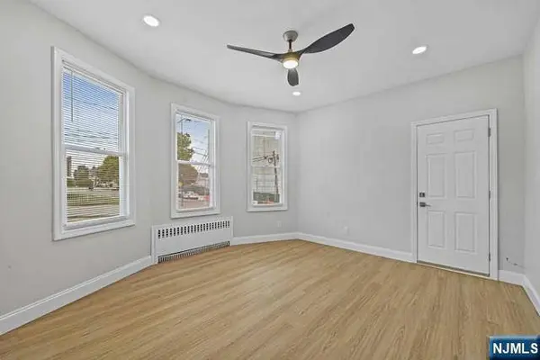 114 Cambridge AVE #1F, Garfield, NJ 07026