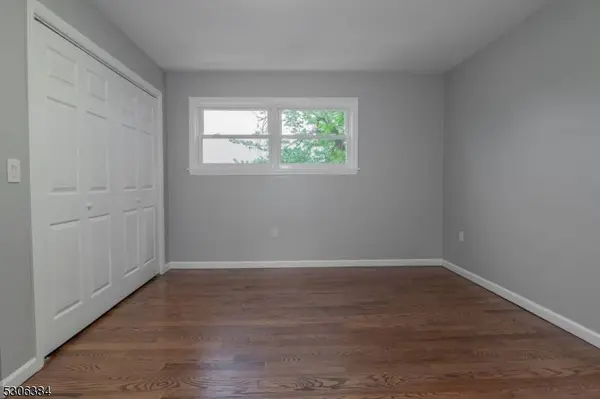 205 Gordon Ave, Totowa Boro, NJ 07512