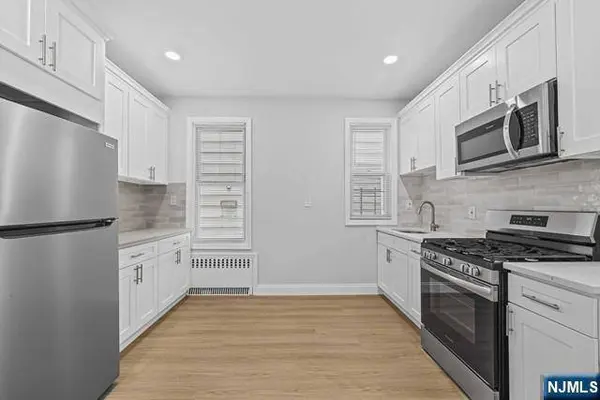 114 Cambridge AVE #1F, Garfield, NJ 07026