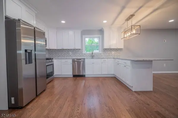 205 Gordon Ave, Totowa Boro, NJ 07512