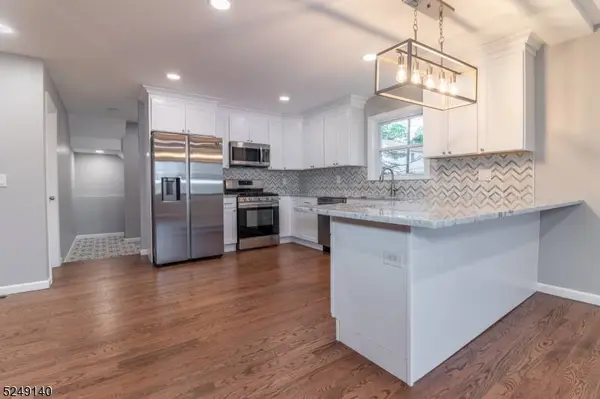 205 Gordon Ave, Totowa Boro, NJ 07512