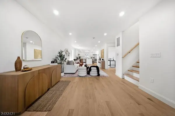 16 Norman Ave, Clifton City, NJ 07013