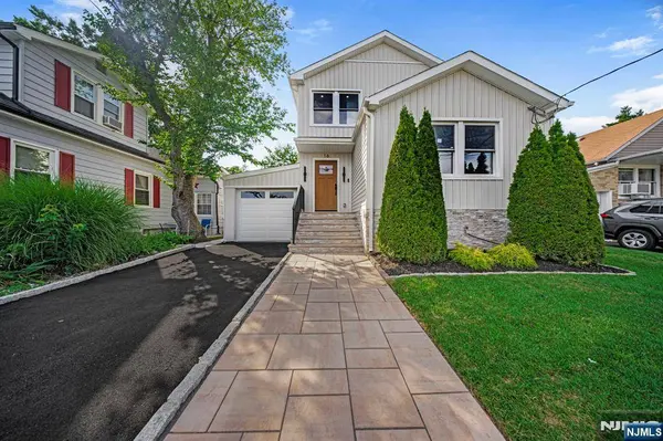 16 Norman AVE, Clifton, NJ 07013