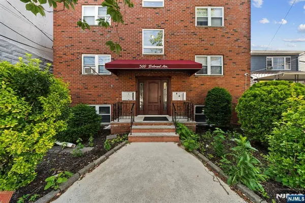 298-300 Belmont AVE