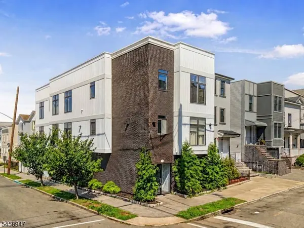 31 12Th Ave