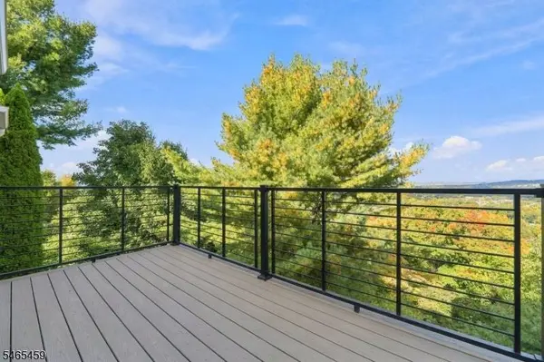5 Jennie Ct