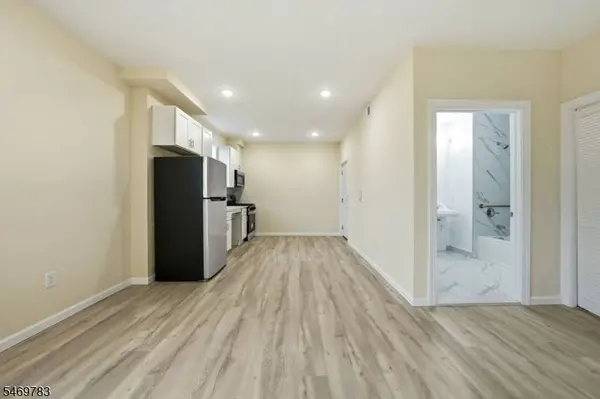 59 Cedar St #201, Paterson City, NJ 07501