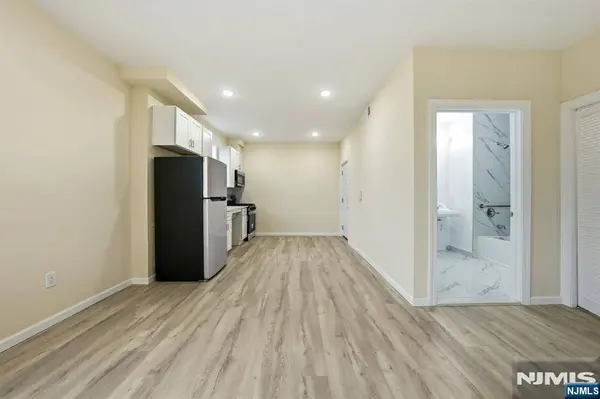 59-61 Cedar ST #201, Paterson, NJ 07501
