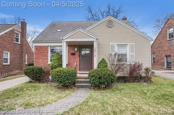 2915 N ALTADENA Avenue, Royal Oak, MI 48073