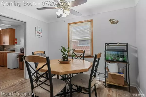 27318 Grant Street, St. Clair Shores, MI 48081