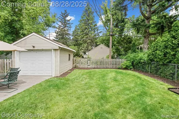 482 Pearson Street, Ferndale, MI 48220