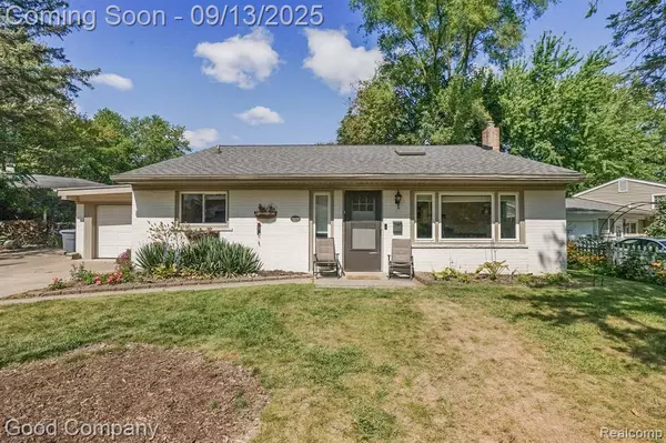 1299 Catalpa Drive, Rochester, MI 48307