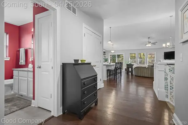 1938 Genoa CIR #13, Genoa Township, MI 48843