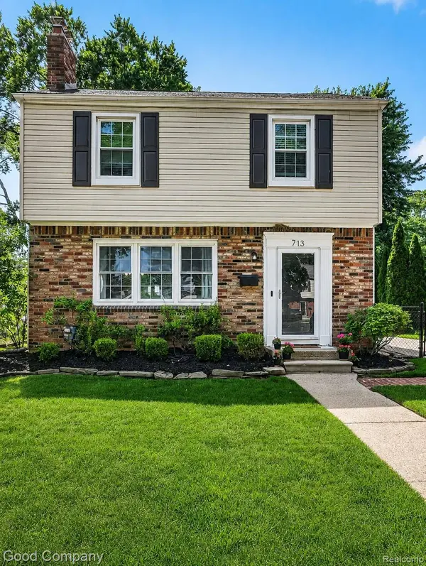 713 N Wilson AVE, Royal Oak, MI 48067