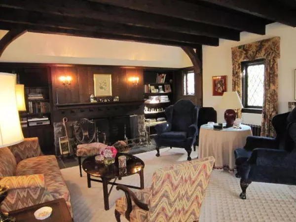 49 Flemming Dr, Hillsborough Twp., NJ 08844