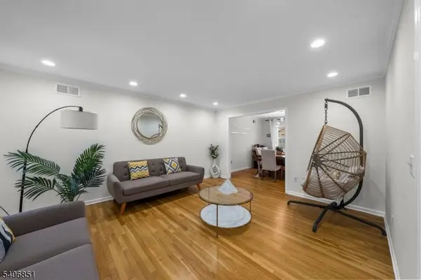 62 Longfield Dr, Hillsborough Twp., NJ 08844