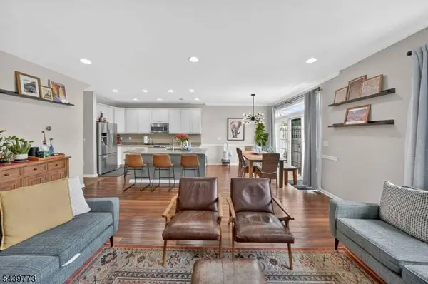 97 Autumn Ln, Montgomery Twp., NJ 08558