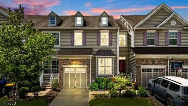 97 Autumn Ln, Montgomery Twp., NJ 08558