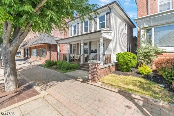 54 W Somerset St #Rear