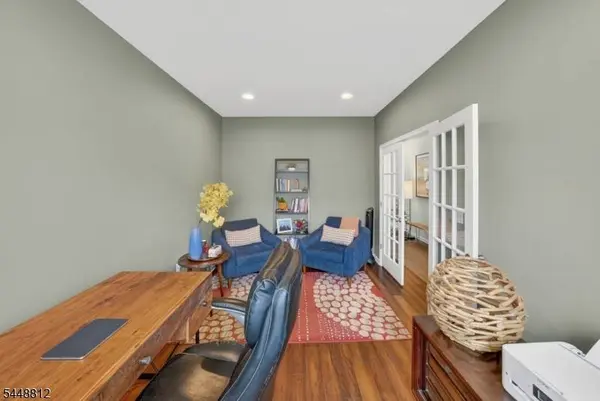 97 Autumn Ln, Montgomery Twp., NJ 08558
