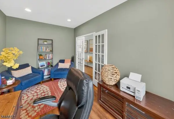 97 Autumn Ln, Montgomery Twp., NJ 08558