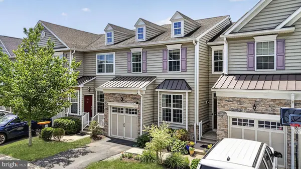 97 AUTUMN LN, Skillman, NJ 08558