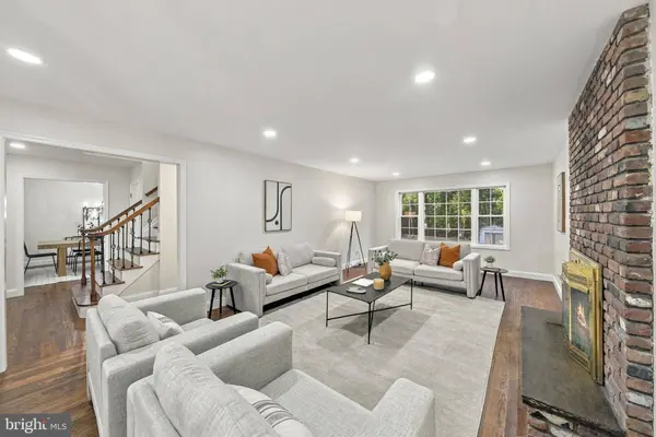 68 JOHNSON DR, Belle Mead, NJ 08502