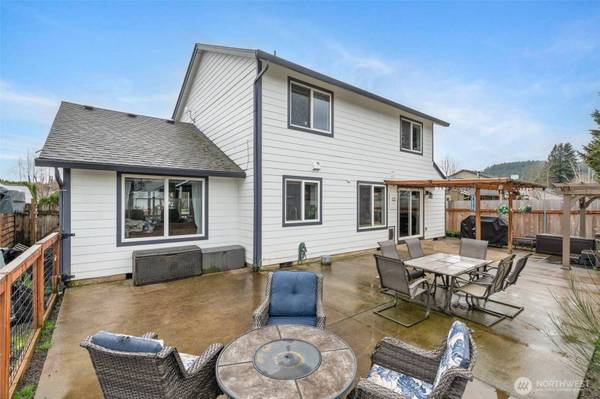 404 E Valley ST, Yacolt, WA 98675