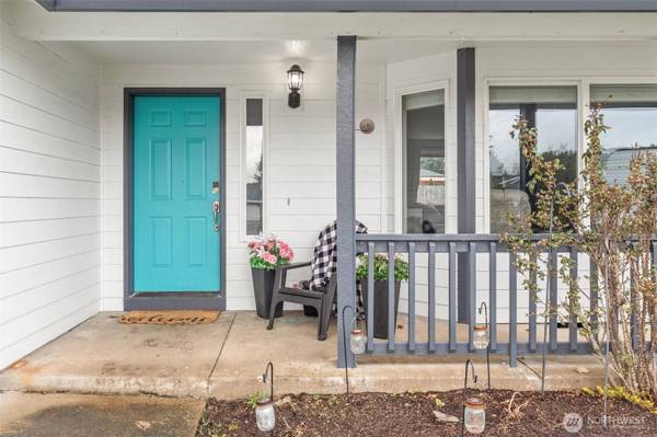 404 E Valley ST, Yacolt, WA 98675