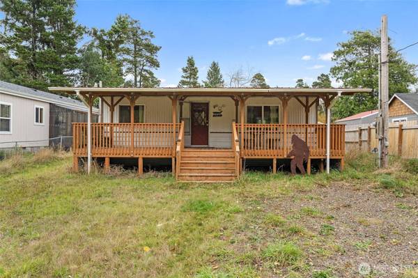 27310 Ridge AVE, Ocean Park, WA 98640