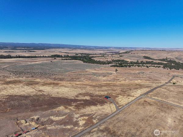 17 Lightning LN, Goldendale, WA 98620