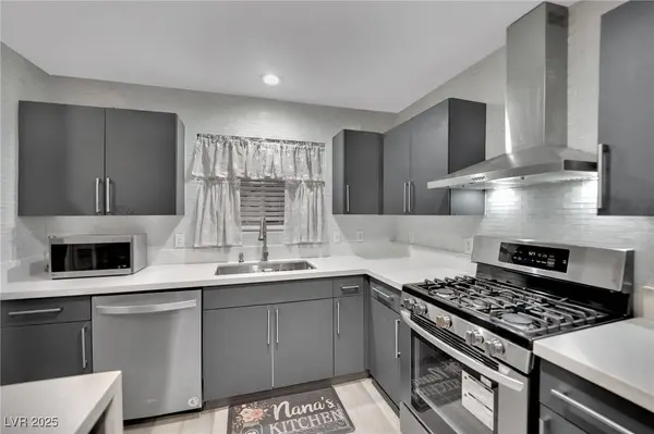 352 Amber Pine ST #202, Las Vegas, NV 89144