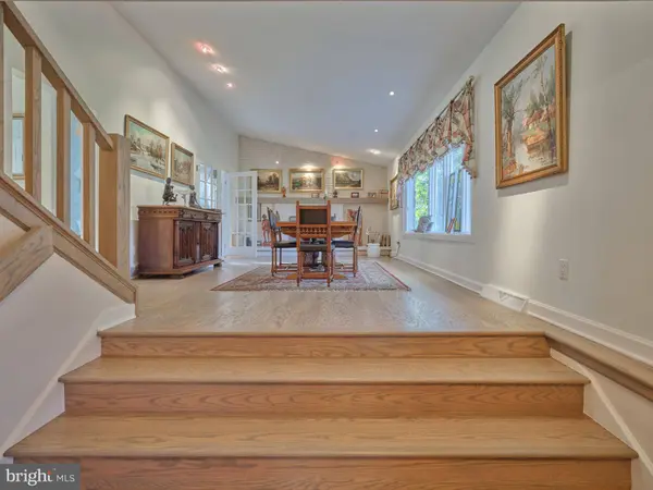 14 JONATHAN WAY, Washington Crossing, PA 18977