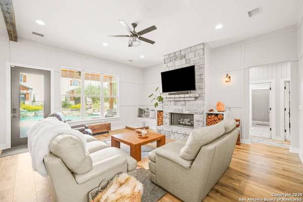 1348 Mystic Shores, Spring Branch, TX 78070