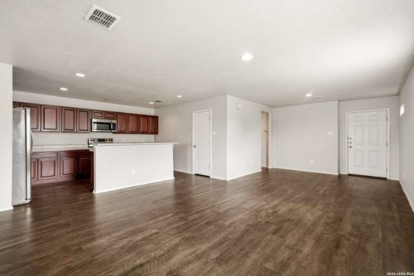 7610 Twin Pine, Converse, TX 78109