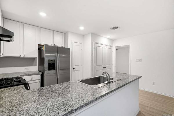 6522 Runaway Row, Converse, TX 78109