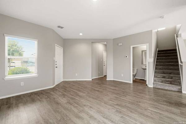 13016 Lineberry, St Hedwig, TX 78152